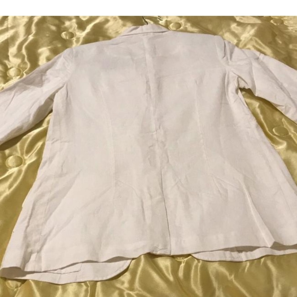 White blazer - Picture 5 of 7